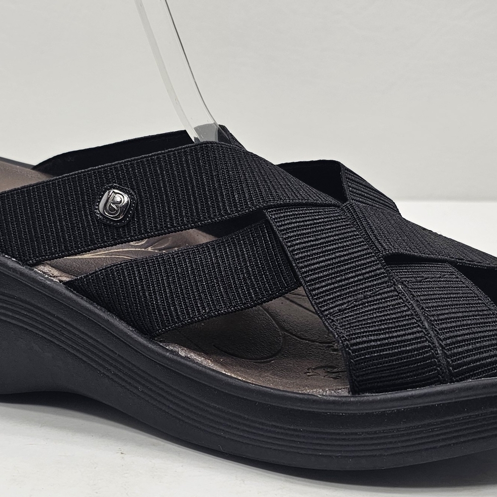 Bzees Black Crisscross Sandals